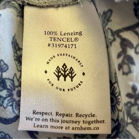 Arnhem Camilla Blouse in Bluebird - Picture 14 of 14